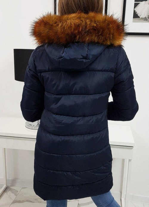 Dámska bunda na zimu v predĺženej dĺžke