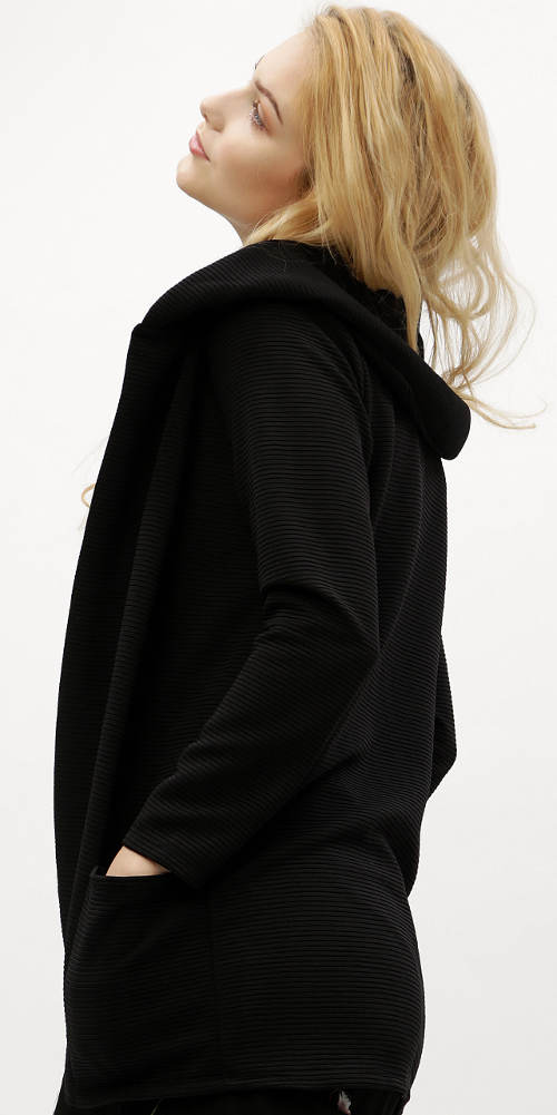 cierny-Čierny dámsky sveter s vreckami-sveter-s-vreckami