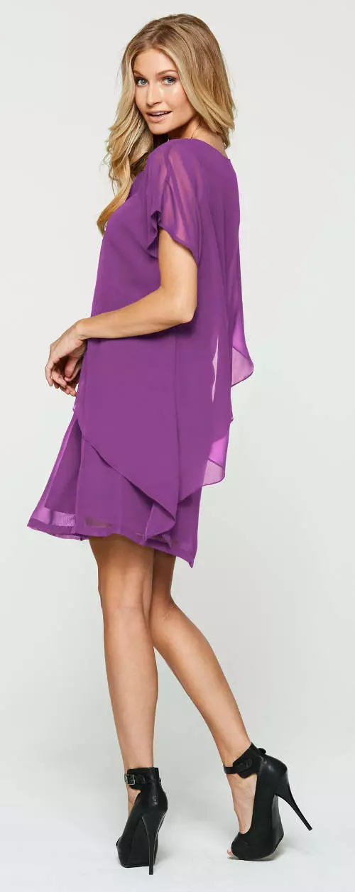 Krátke fialové spoločenské šaty