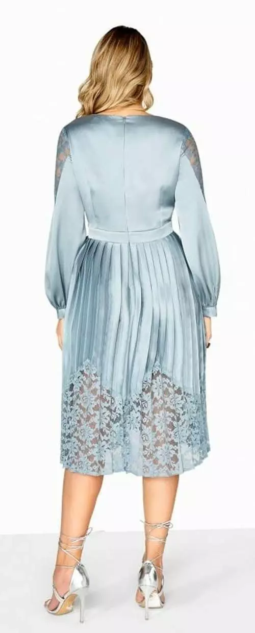 Luxusné šaty s plisovanou sukňou