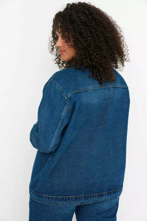 Dámska džínsová bunda veľkosti plus